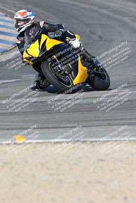 media/Nov-16-2025-Race Pace (Sun) [[8c5fa54630]]/Verified Riders/1-Turns 9 and 10 (925am)/